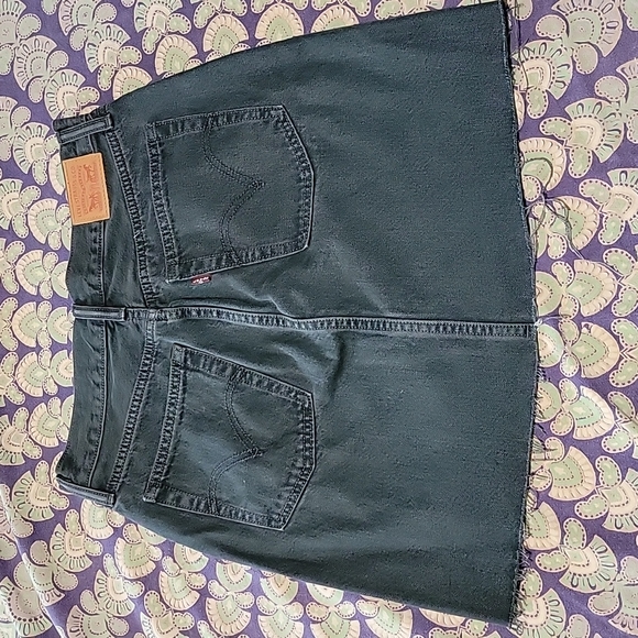 LEVIS Denim Skirt - Picture 2 of 8